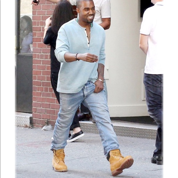 men in timbs